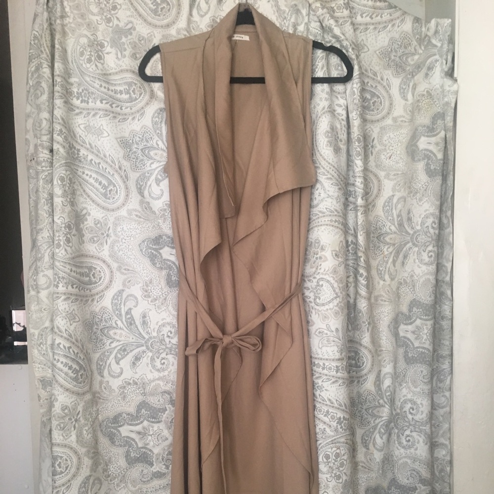 Nude sleeve less cover up